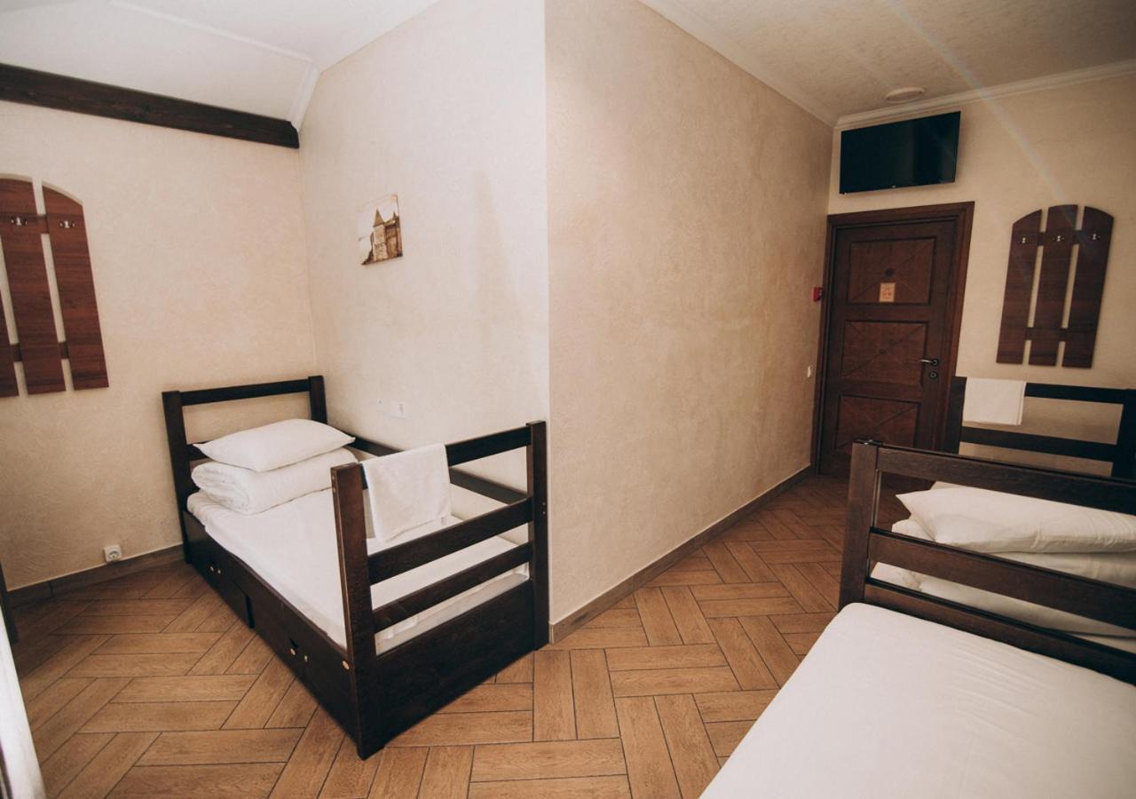 Хостел 24 Khmelʼnytsʼkyy Habitación foto